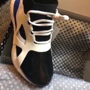 *HOST PICK* Adidas by Stella McCartney Ultra BOOST 21 *NEW*